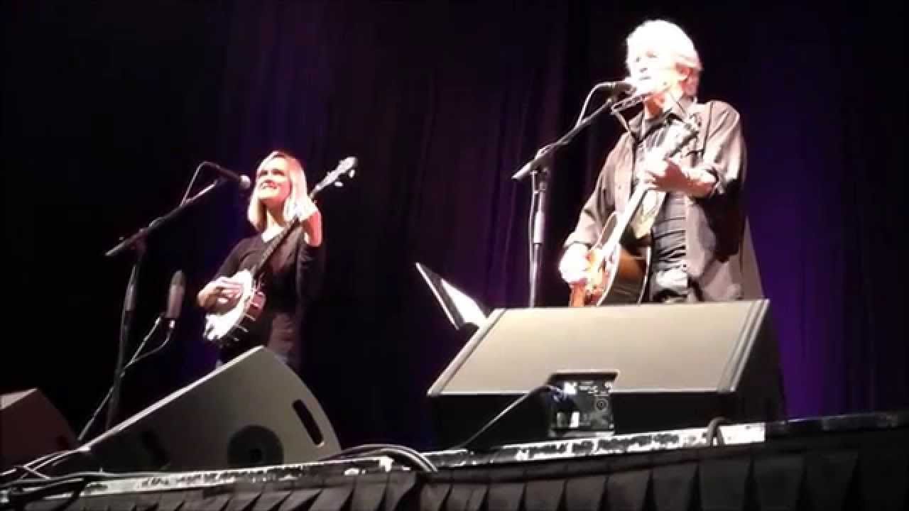 Kris Kristofferson with his daughter Kelly singing “Good love (shouldn’t feel so bad)”